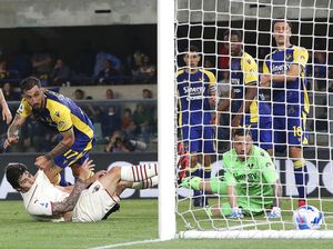 Kalahkan Verona, AC Milan Semakin Dekat dengan Scudetto