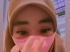 Asisten Mudik, Larissa Chou Menangis Antar Anak ke Dokter Sendirian Asisten Mudik, Larissa Chou Menangis Antar Anak ke Dokter Sendirian