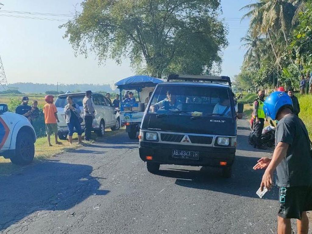 Gagal Menyalip, Pemotor Tewas Tertabrak Mobil di Kulon Progo