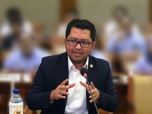 Profil Lukmanul Khakim, Sosok yang Diusung PKB Jadi Cawagub Jatim Profil Lukmanul Khakim, Sosok yang Diusung PKB Jadi Cawagub Jatim