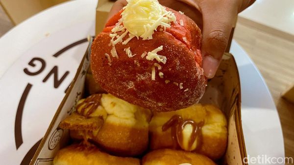 Empuk! Gerai Ini Tawarkan Bomboloni Aneka Topping Kekinian Empuk! Gerai Ini Tawarkan Bomboloni Aneka Topping Kekinian