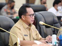 Jokowi Tunjuk Tito Karnavian Jadi Menteri PANRB Ad Interim