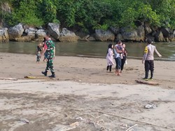 Dua Wisatawan Terseret Ombak Pantai Konang Trenggalek, Satu Hilang