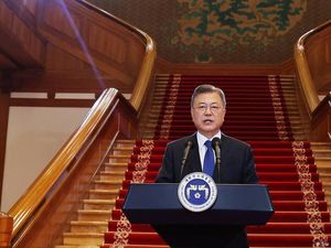 Presiden Moon Serukan Perdamaian dengan Korea Utara dalam Pidato Perpisahan