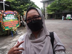 Kenangan Masa SMP-SMA Alissa Bersama Mendiang Lily Wahid Kenangan Masa SMP-SMA Alissa Bersama Mendiang Lily Wahid