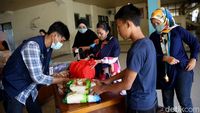 Antusias Warga Rusun di Ibu Kota Belanja Sembako Murah Bersubsidi