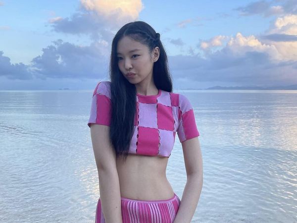 8 Artis Korea Ikut Tren Underboob yang Ekspos Payudara, Tuai Kontroversi