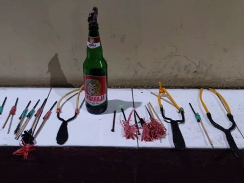 Rumah Ustaz di Aceh Barat Dilempar Bom Molotov Rumah Ustaz di Aceh Barat Dilempar Bom Molotov