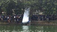Jadi Sasaran Amuk Massa, Bus di Sri Lanka Nyemplung ke Danau