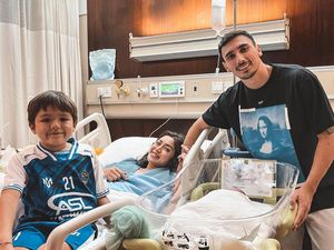 8 Foto Jessica Iskandar Usai Lahiran Normal Anak ke-2, Glowing Mempesona