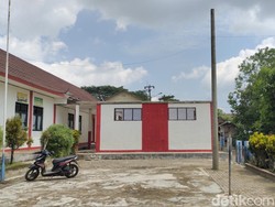 Atap SD di Lebak Hilang Akibat Puting Beliung, PTM Tetap Digelar Besok