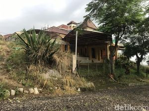 Snapshot: Penampakan Kota Mati yang Sunyi di Sukabumi