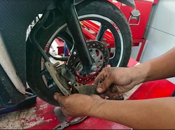 Awas! Ini yang Terjadi kalau Motor Terlambat Ganti Kampas Rem