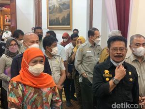Gubernur Khofifah Perintahkan Isolasi Tingkat Kandang Cegah Meluasnya PMK
