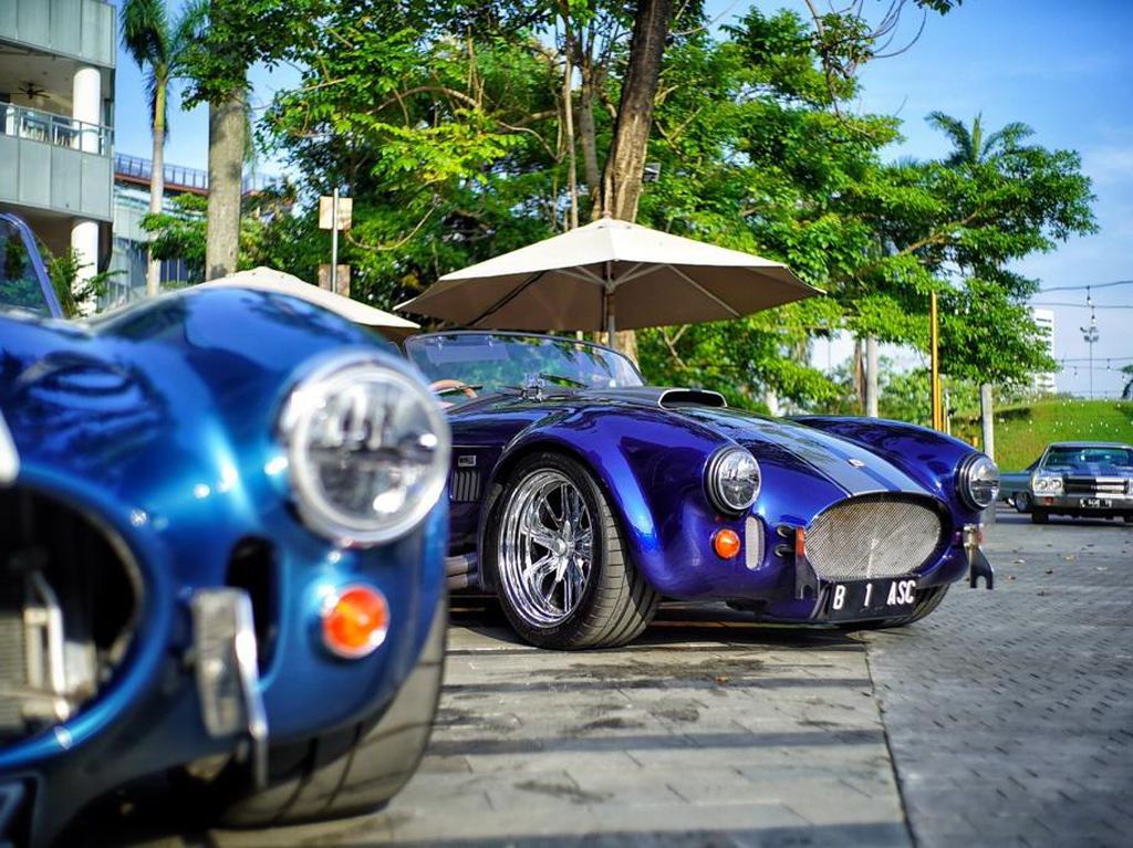 Mobil Muscle Car yang Biasa di Film Hollywood Ngumpul di Jakarta
