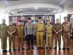 Halal Bihalal, Gubernur Sumbar Datangi Jajaran Forkopimda Satu Per Satu