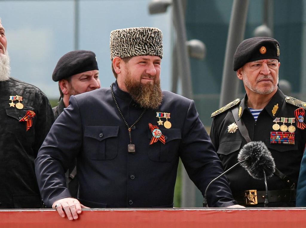 Pemimpin Chechnya Akui Pasukan Rusia Kesulitan di Ukraina
