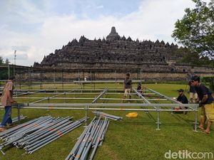 Jelang Waisak, Altar di Pelantaran Candi Borobudur Mulai Dibangun