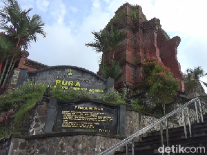 Melihat Kesakralan Pura Mandhara Giri Semeru Agung Lumajang Melihat Kesakralan Pura Mandhara Giri Semeru Agung Lumajang