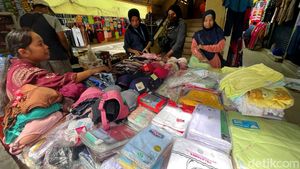 Sibuk! Pasar Cipulir Jaksel Kembali Bergeliat Usai Libur Lebaran