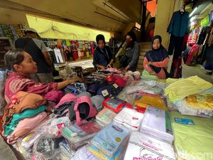 Sibuk! Pasar Cipulir Jaksel Kembali Bergeliat Usai Libur Lebaran