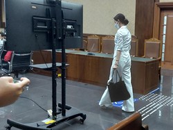 Terima Rp 647 Juta, Siwi Widi Ungkap Anak Eks Pegawai Pajak Caper Dengannya