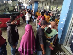 H+8 Lebaran, Terminal Wonogiri Masih Dipadati Pemudik