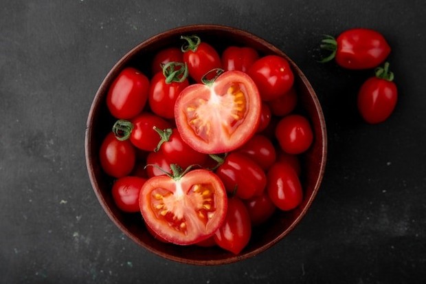 Tomat akan cepat membusuk saat disimpan dalam kulkas