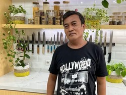 Akhmad Sekhu Siap Rilis Buku Puisi Ketiga Berjudul Memo Kemanusiaan