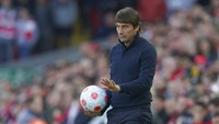 Bursa transfer musim panas ini akan ditutup pada 1 September mendatang. Akankah ada pemain-pemain baru yang didapatkan Conte? (AP)