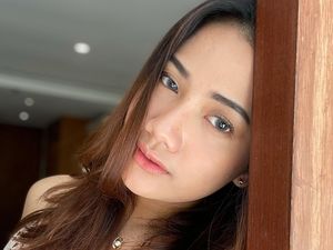 Potret Athaya Ghina yang Viral karena Konten Ambigu