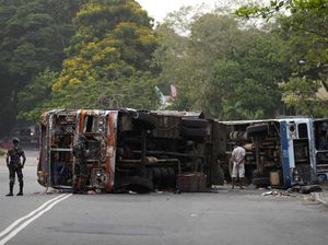 Sri Lanka Rusuh, Tentara Diperintahkan Tembak di Tempat! Sri Lanka Rusuh, Tentara Diperintahkan Tembak di Tempat!