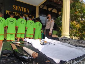 Bejat Kelakuan Geng Motor Cianjur, Bacok Pemuda hingga Perkosa Gadis Bejat Kelakuan Geng Motor Cianjur, Bacok Pemuda hingga Perkosa Gadis