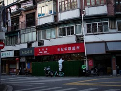 Target Nol Covid, China Batasi Warga ke Luar Negeri