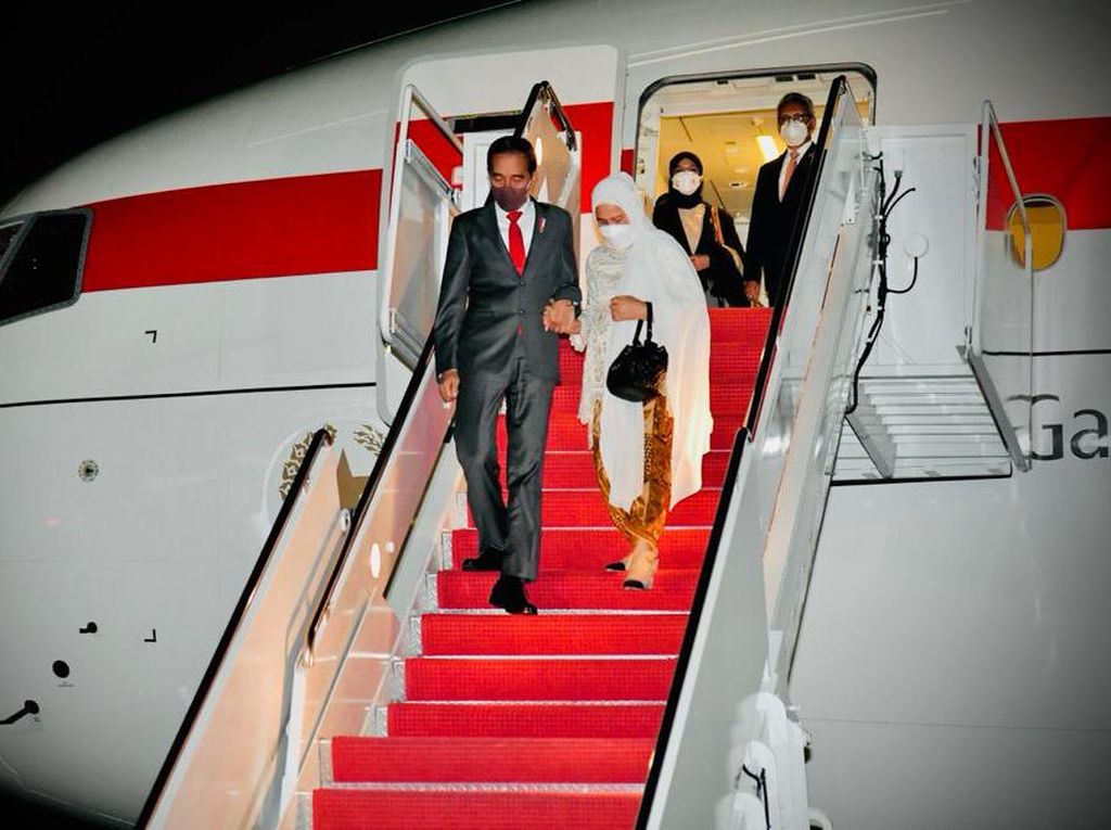 Sama Seperti yang Lain, Penyambutan Jokowi Tanpa Pejabat Top AS Dinilai Lazim Sama Seperti yang Lain, Penyambutan Jokowi Tanpa Pejabat Top AS Dinilai Lazim