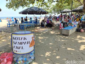 Warga Lokal Gagas Kotak Sampah Amal di Kawasan Wisata Pangandaran