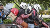 Semangat Pemudik Motor Balik ke Jakarta via Tanjung Priok