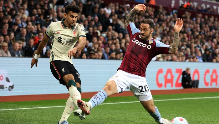 Soccer Football - Premier League - Aston Villa v Liverpool - Villa Park, Birmingham, Britain - May 10, 2022 Liverpools Luis Diaz in action with Aston Villas Danny Ings Action Images via Reuters/Carl Recine EDITORIAL USE ONLY. No use with unauthorized audio, video, data, fixture lists, club/league logos or live services. Online in-match use limited to 75 images, no video emulation. No use in betting, games or single club /league/player publications.  Please contact your account representative for further details.