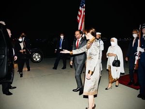 Jokowi hingga PM Malaysia Disambut Pejabat AS yang Sama Saat Tiba di AS Jokowi hingga PM Malaysia Disambut Pejabat AS yang Sama Saat Tiba di AS