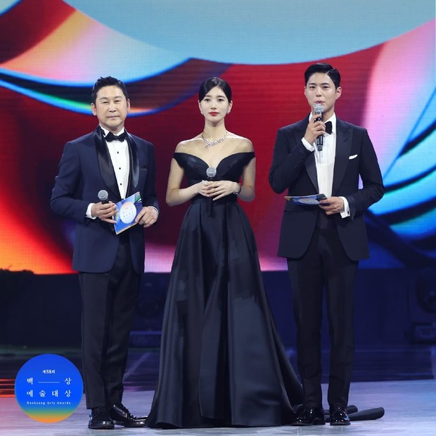 Park Bo Gum kembali menjadi pemandu acara Baeksang Art Awards/ Foto: Instagram.com/baeksang.official Park Bo Gum kembali menjadi pemandu acara Baeksang Art Awards