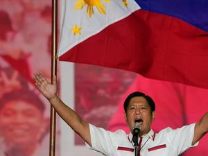 Pemerintahan Baru Filipina, Bagaimana Hubungan dengan China-AS?