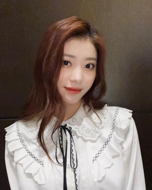 Potret terbaru Shen Xiaoting Kep1er Potret terbaru Shen Xiaoting Kep1er