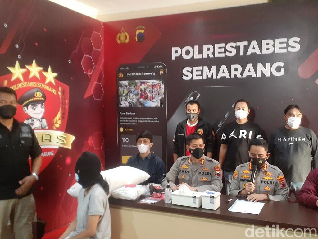 Fakta Baru Kasus Ibu Bunuh Anak di Semarang: Pelaku Habiskan Deposito Rp 1,2 M Fakta Baru Kasus Ibu Bunuh Anak di Semarang: Pelaku Habiskan Deposito Rp 1,2 M