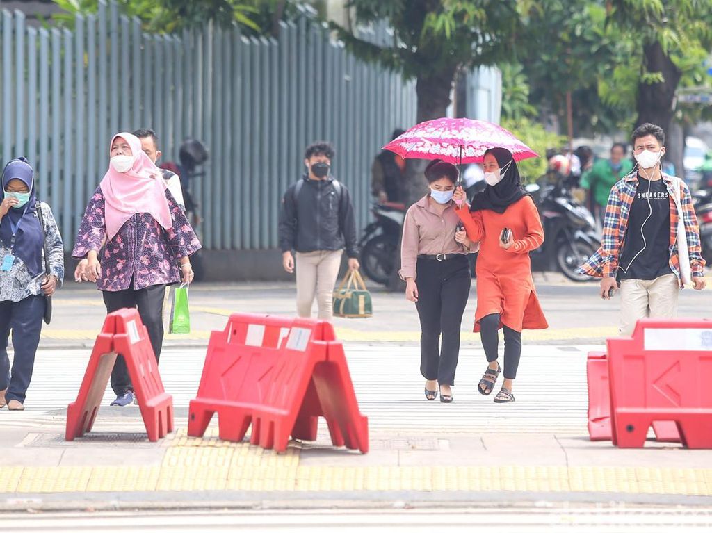 Fenomena Cuaca Panas di Indonesia Bakal sampai Kapan Ya? Simak Penjelasannya Fenomena Cuaca Panas di Indonesia Bakal sampai Kapan Ya? Simak Penjelasannya