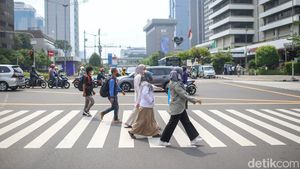 Gambaran Teriknya Jakarta Saat Fenomena Cuaca Panas