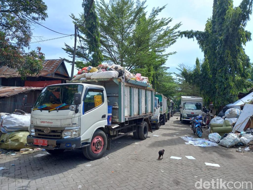 TPA Antang Makassar Over Kapasitas, 20 Truk Sempat Antre Buang Sampah