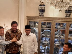 Airlangga Pamer Slogan Bersatu Saat Bertemu Zulhas-Suharso, Apa Itu? Airlangga Pamer Slogan Bersatu Saat Bertemu Zulhas-Suharso, Apa Itu?