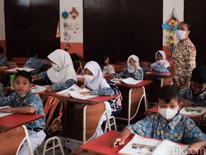 Kapan Hari Pertama Masuk Sekolah 2022? Cek Kalender Akademik di Sini