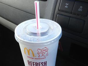 Sudah Tak Pakai Sedotan, Ini Hacks Gelas Minuman McDonalds Sudah Tak Pakai Sedotan, Ini Hacks Gelas Minuman McDonalds