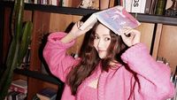 8 Potret Jessica Jung Sindir Member SNSD Usai Didepak, Rilis Novel Fiksi